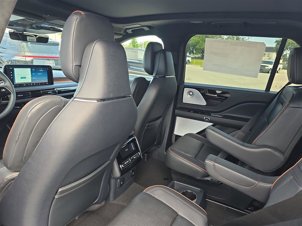 2025 Lincoln Aviator Black Label - Photo 17