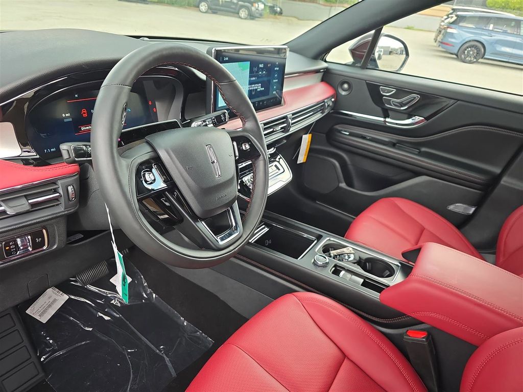 2025 Lincoln Corsair Grand Touring - Photo 18
