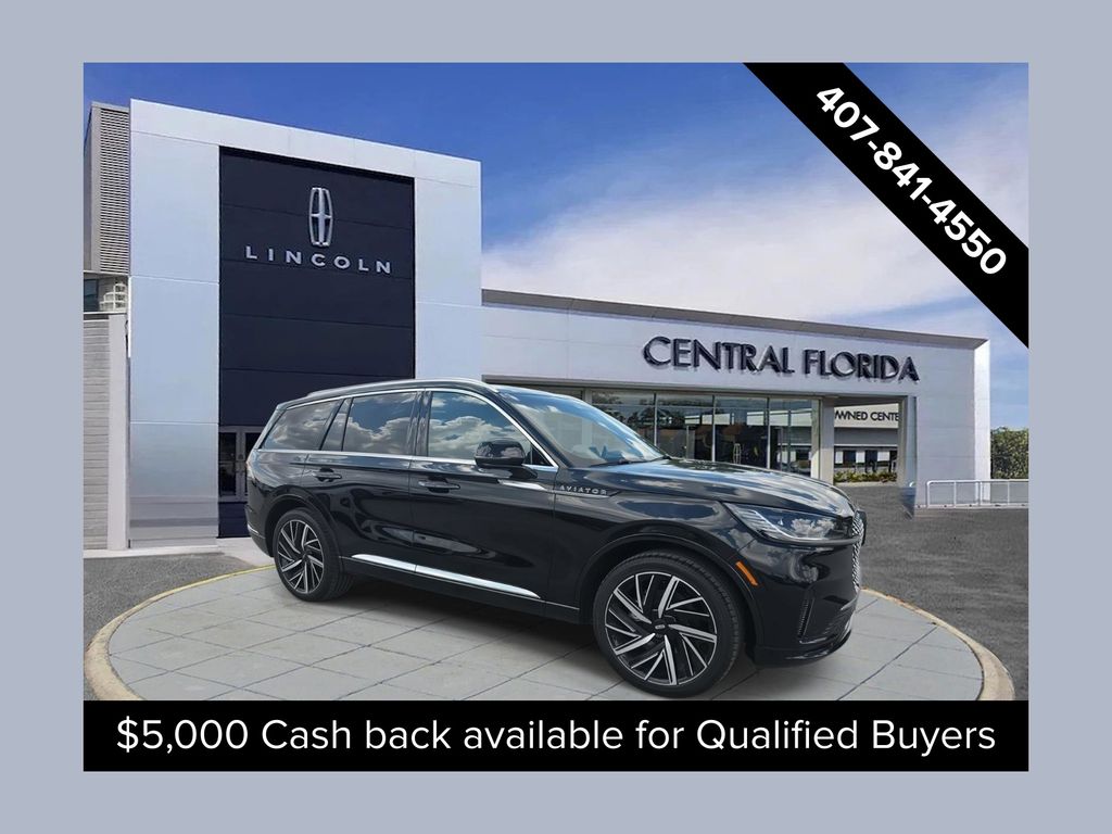 2025 Lincoln Aviator Black Label's photo