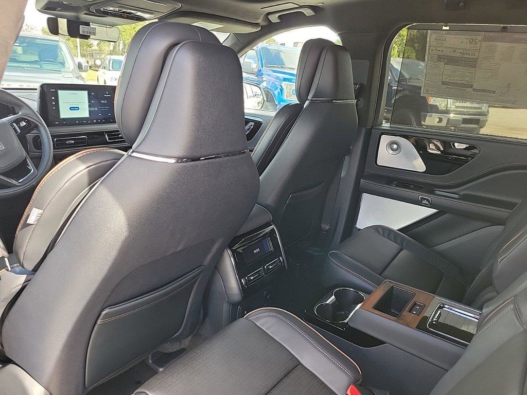 2025 Lincoln Aviator Black Label - Photo 16