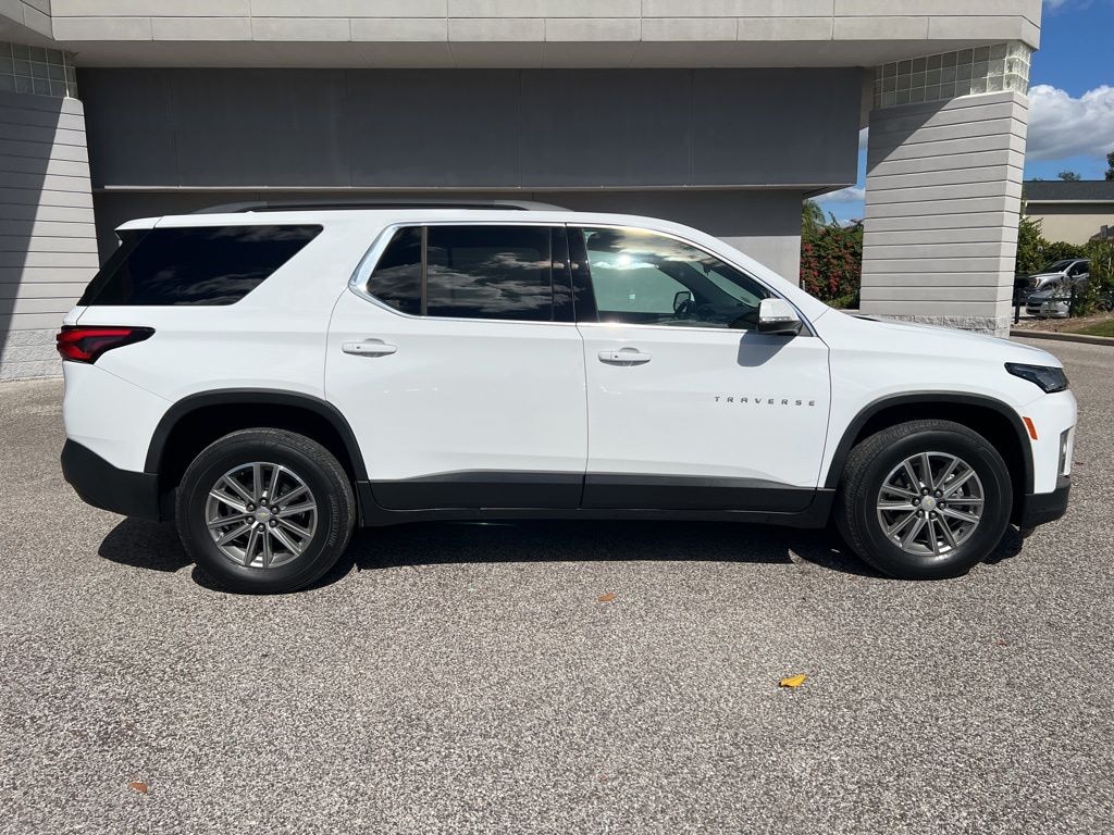 Used 2023 Chevrolet Traverse LT Cloth w/1LT SUV