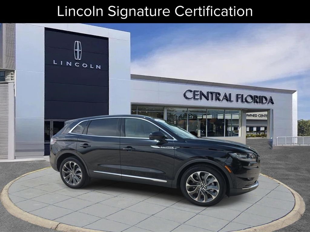 2023 Lincoln Nautilus Reserve AWD's photo