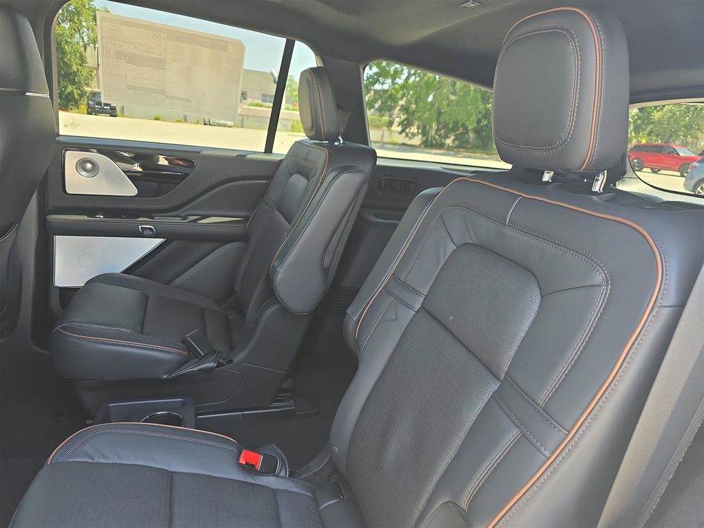 2025 Lincoln Aviator Black Label - Photo 13