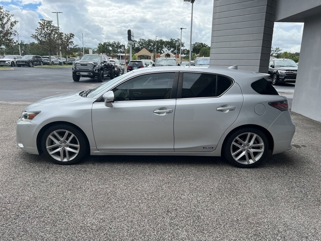 2015 Lexus CT 200h photo 3