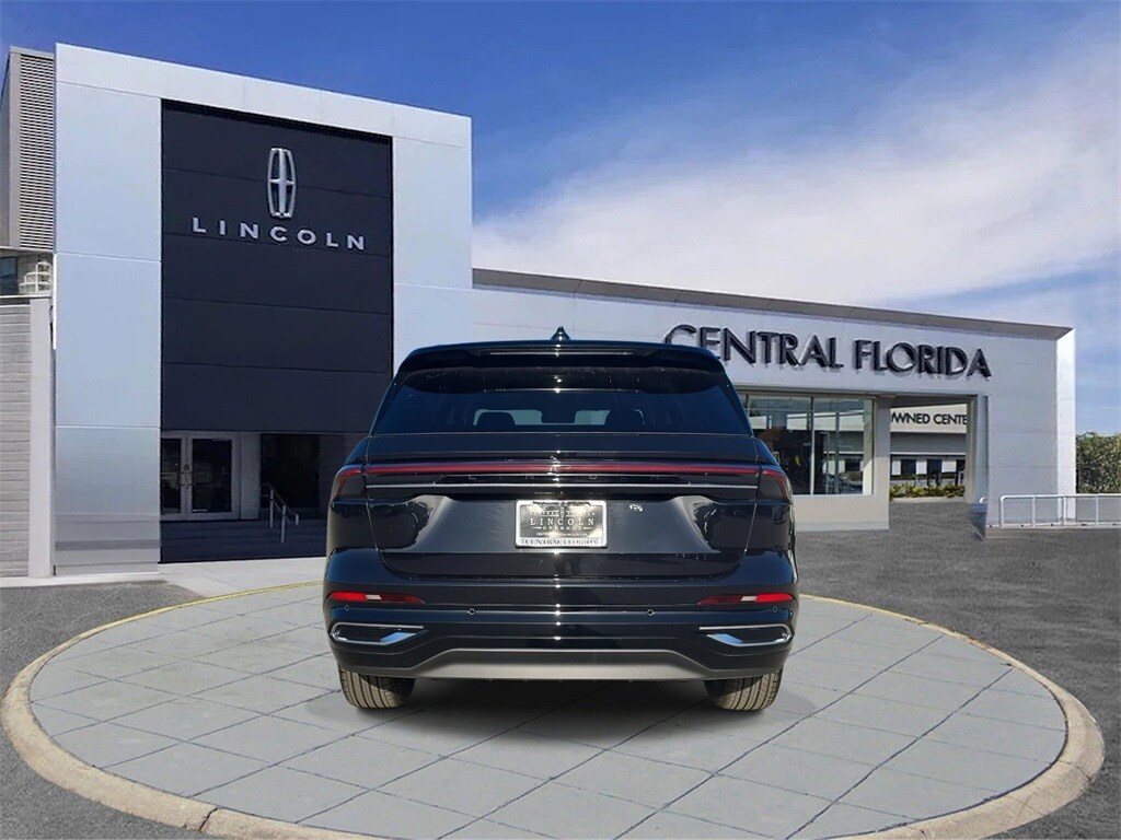 2025 Lincoln Nautilus Reserve photo 4