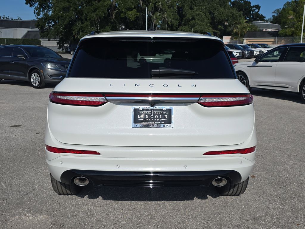 2026 Lincoln Corsair Premiere photo 4