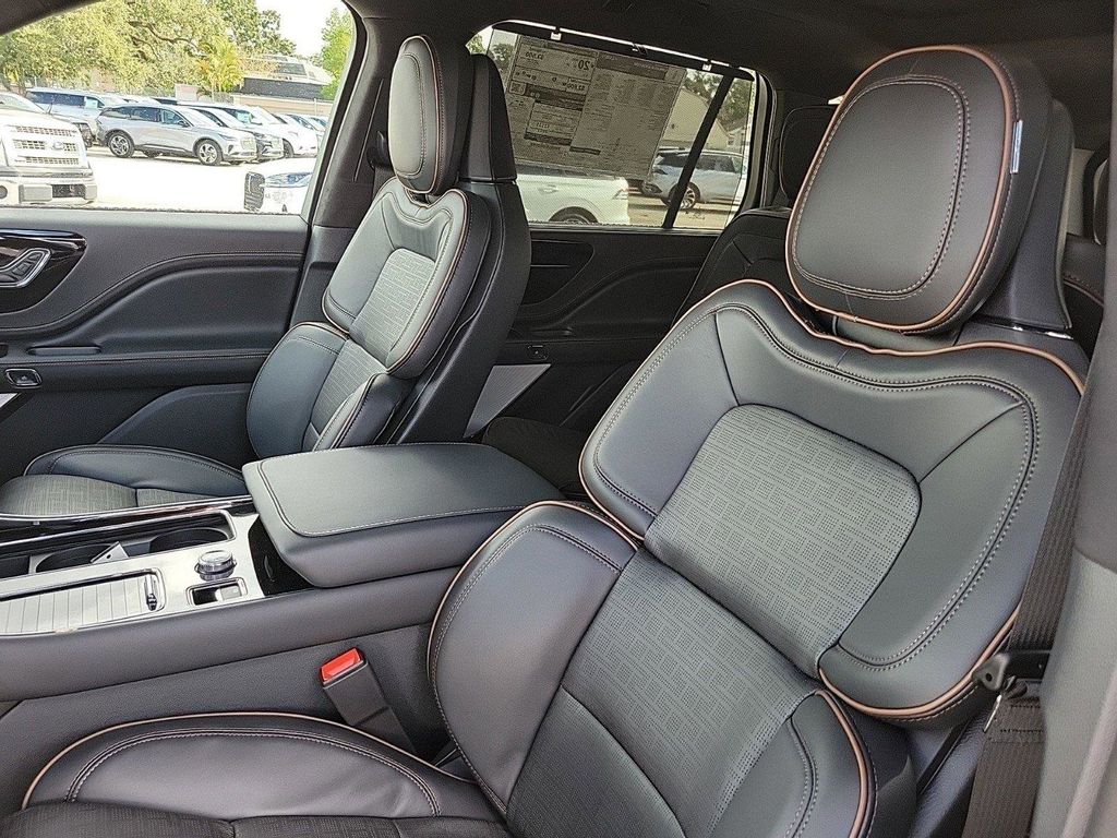 2025 Lincoln Aviator Black Label - Photo 20