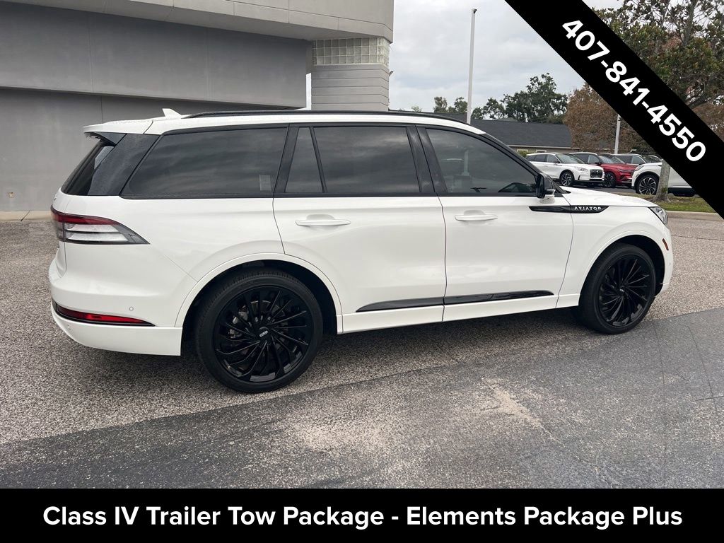 2022 Lincoln Aviator Reserve photo 2