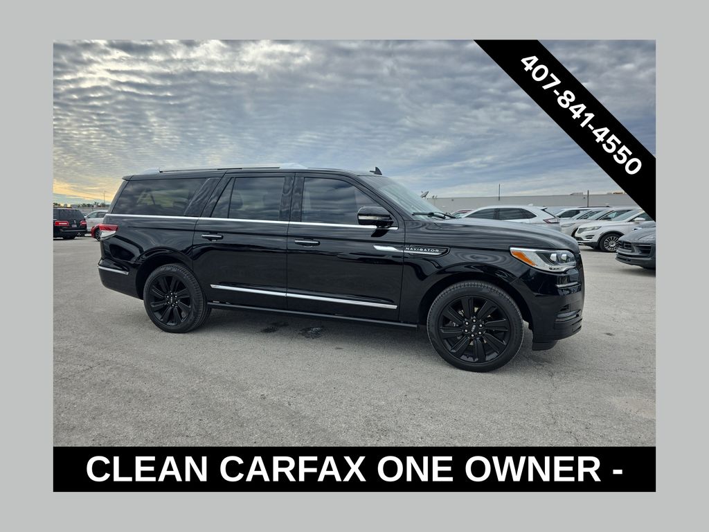 2023 Lincoln Navigator Reserve L's photo