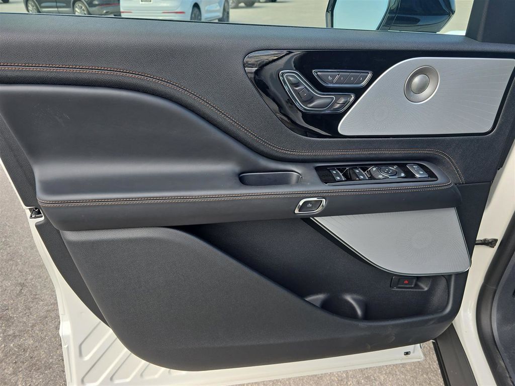 2025 Lincoln Aviator Black Label - Photo 20