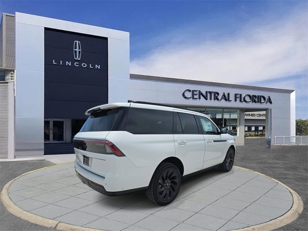 2025 Lincoln Navigator Reserve photo 3