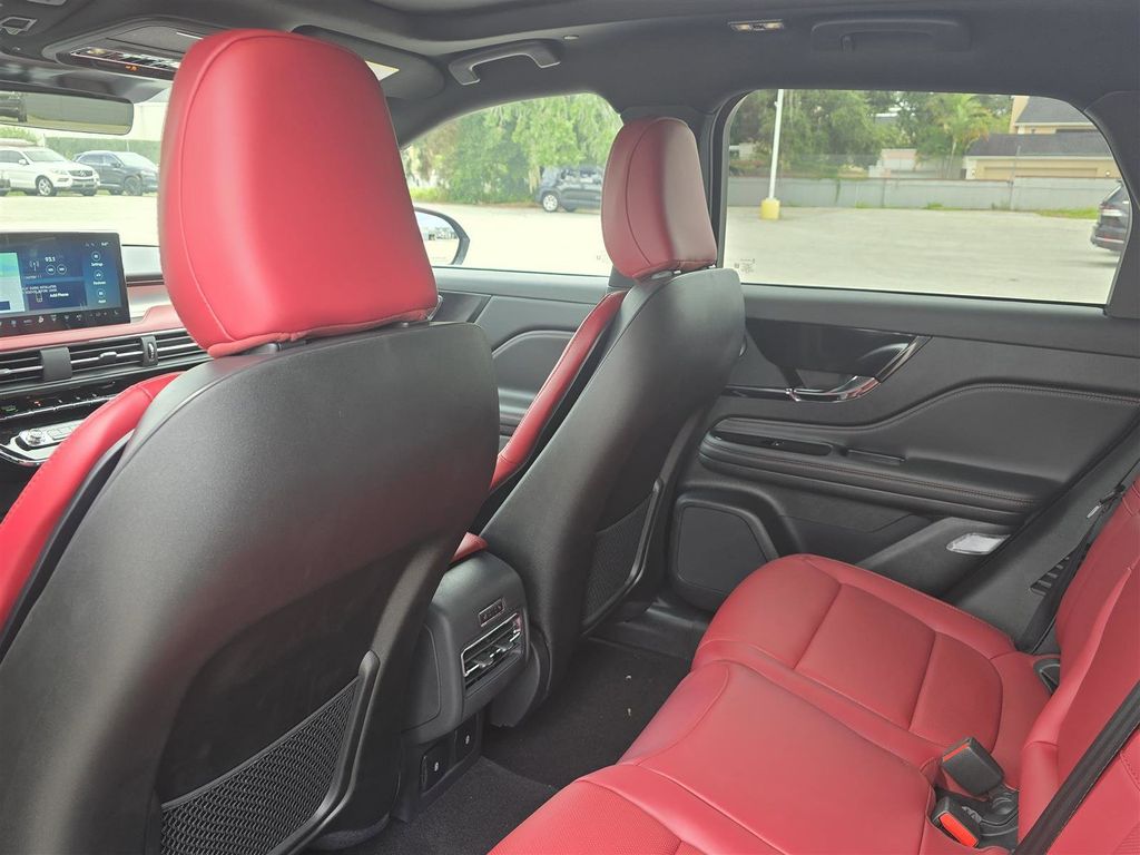 2025 Lincoln Corsair Grand Touring - Photo 14