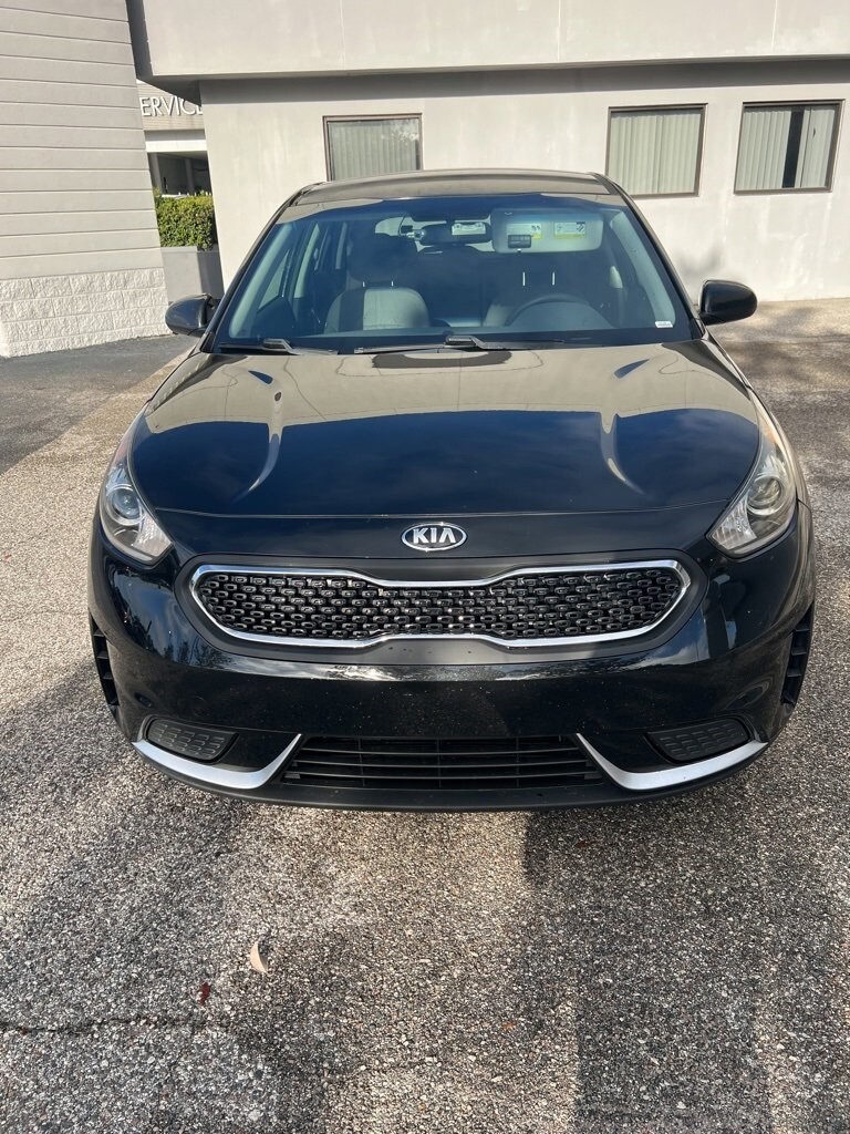 2019 Kia Niro FE LX photo 4