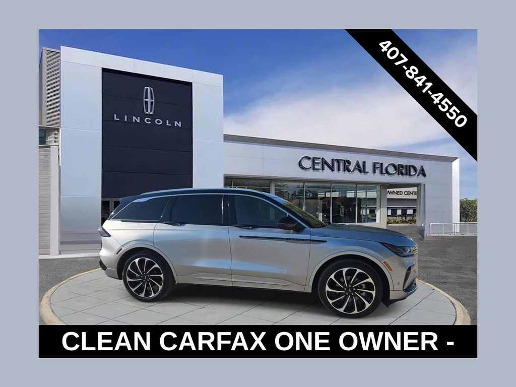 2024 Lincoln Nautilus Black Label's photo