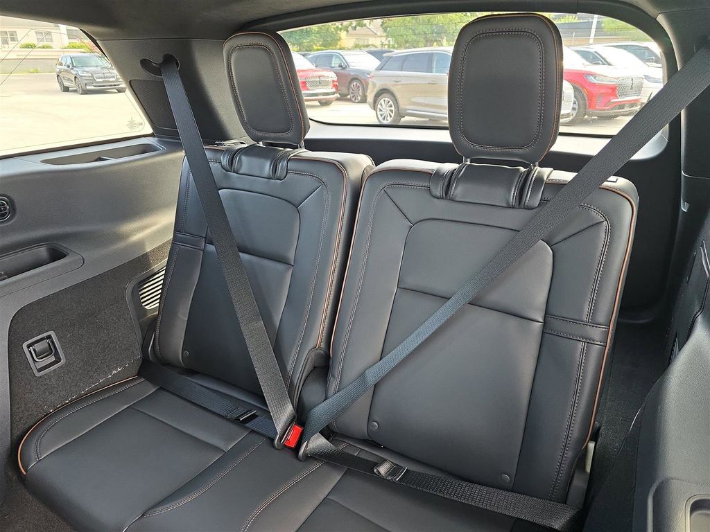 2025 Lincoln Aviator Black Label - Photo 14