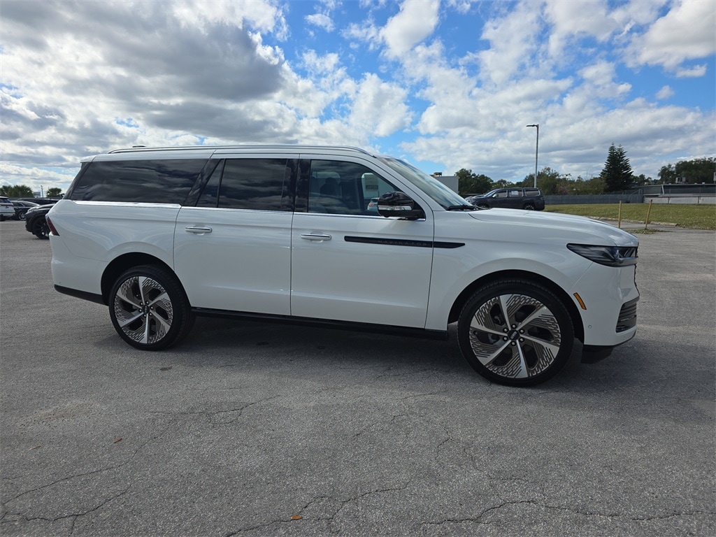 New 2025 Lincoln Navigator L Black Label SUV