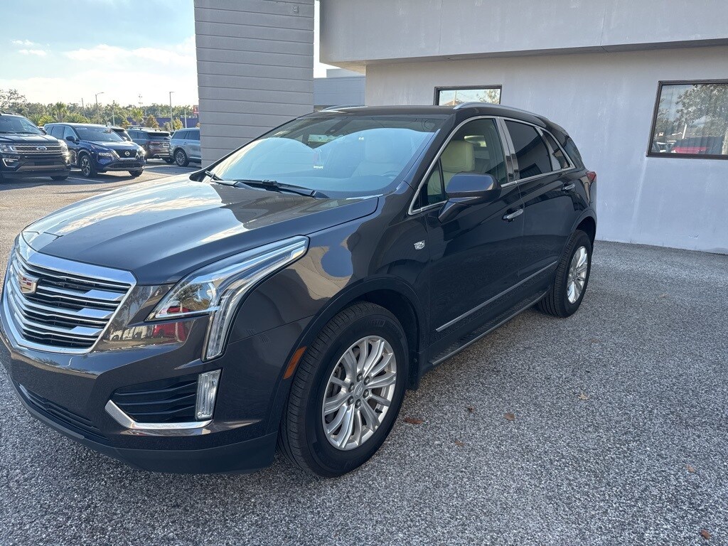 2018 Cadillac XT5 Base photo 2