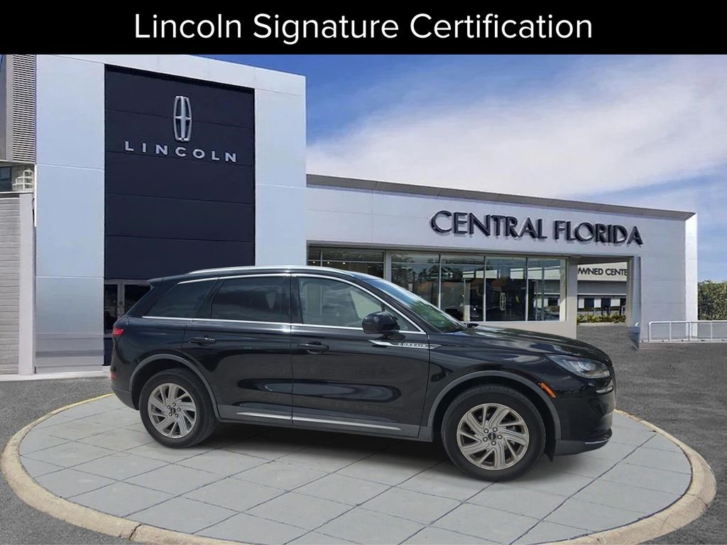 2022 Lincoln Corsair FWD's photo