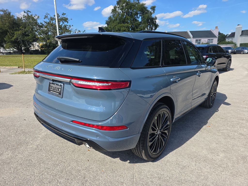 2026 Lincoln Corsair Reserve photo 2