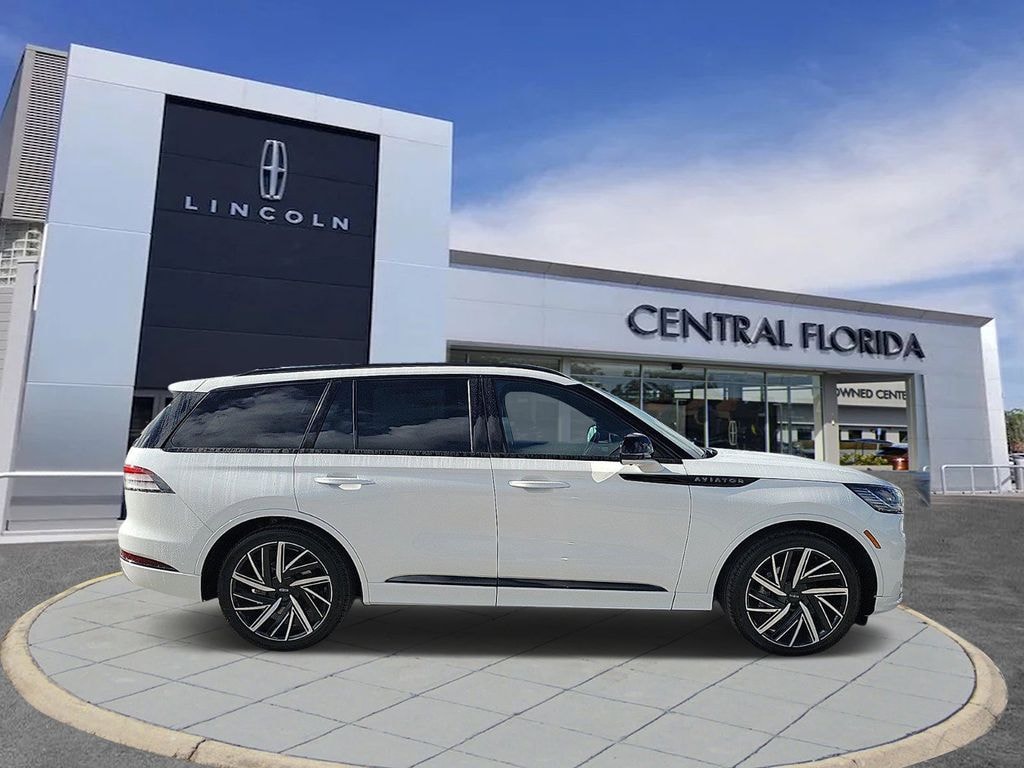 New 2025 Lincoln Aviator Black Label SUV