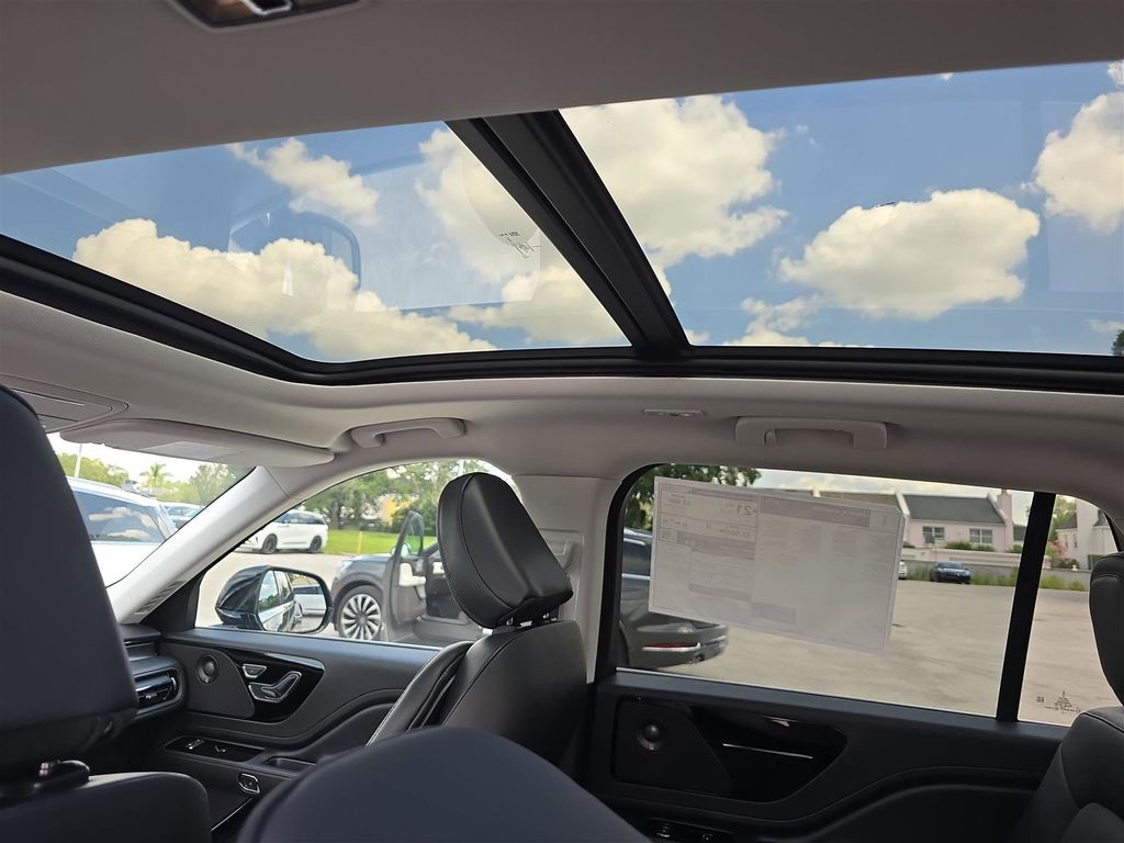 2025 Lincoln Aviator Premiere - Photo 30