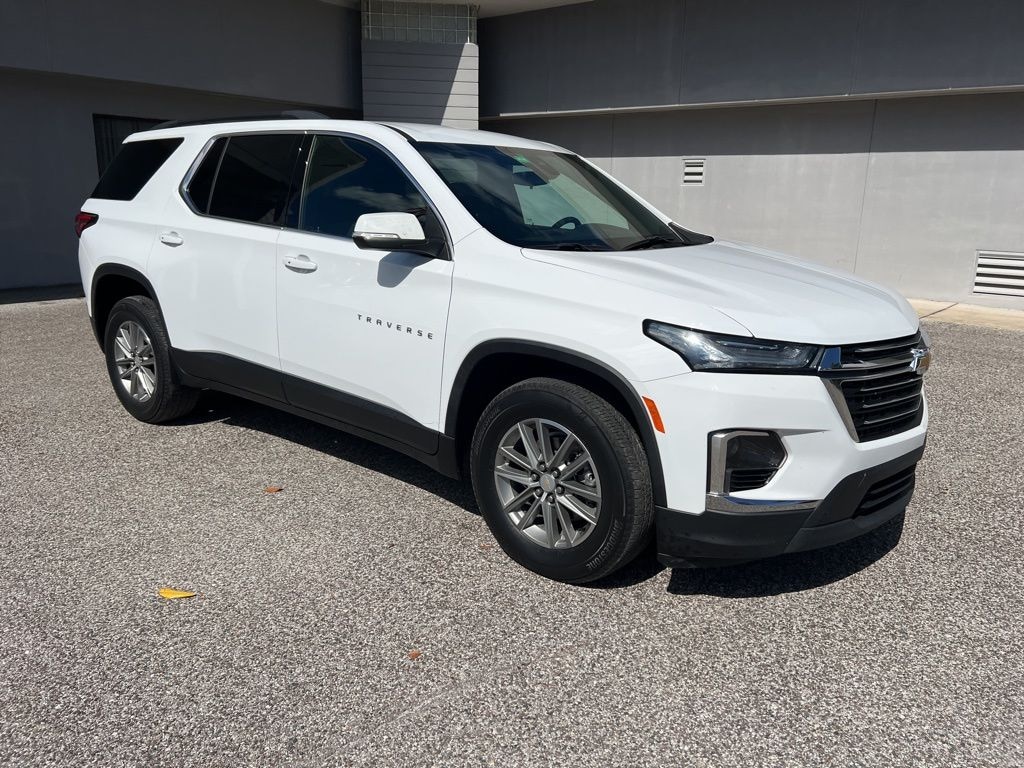 Used 2023 Chevrolet Traverse LT Cloth w/1LT SUV
