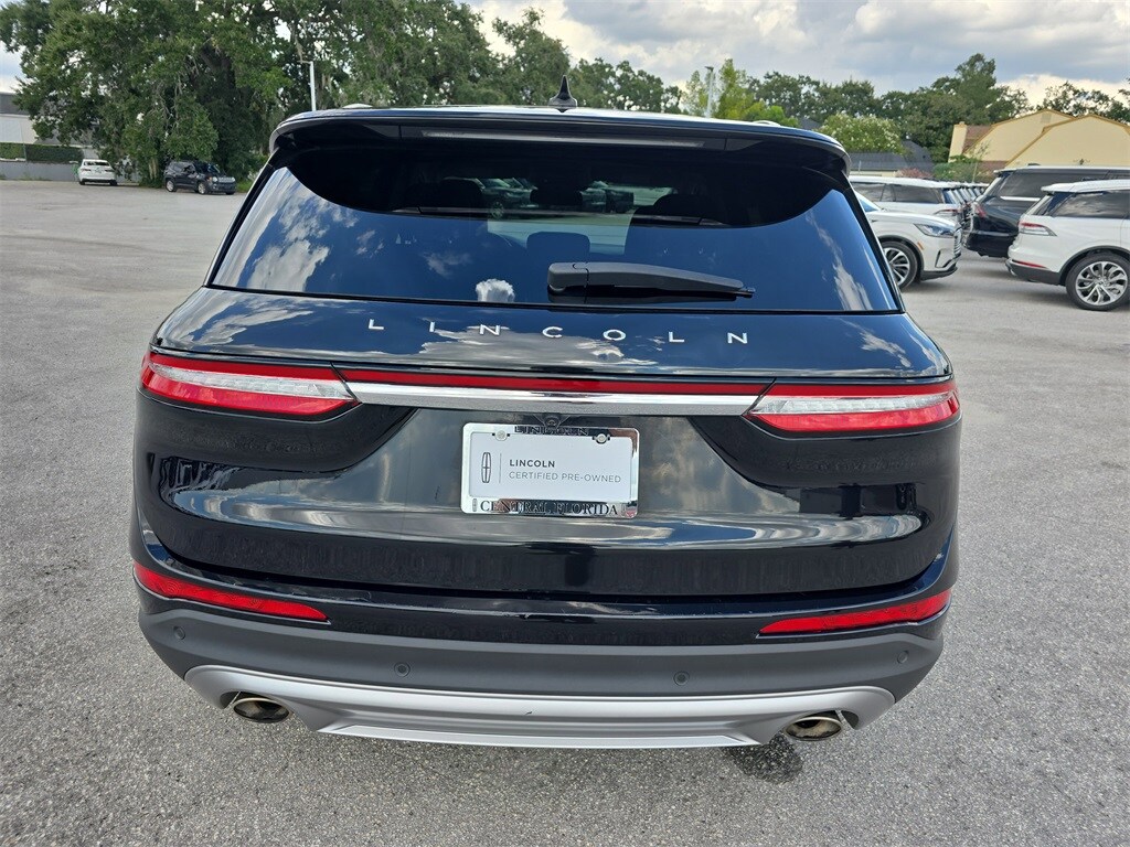 2021 Lincoln Corsair Standard photo 4