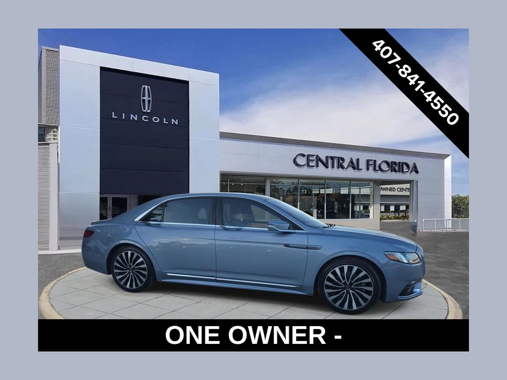 2019 Lincoln Continental Black Label FWD's photo