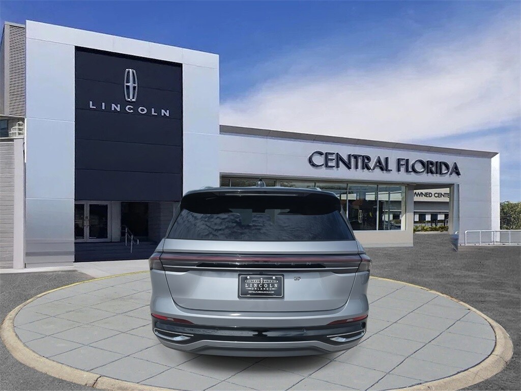 2025 Lincoln Nautilus Reserve photo 4