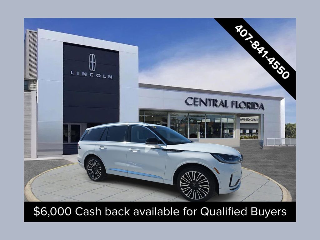 2025 Lincoln Aviator Black Label's photo