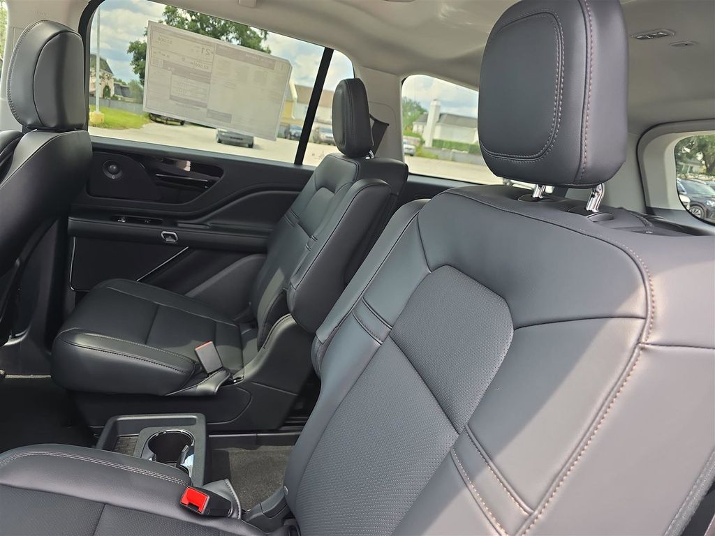 2025 Lincoln Aviator Premiere - Photo 14