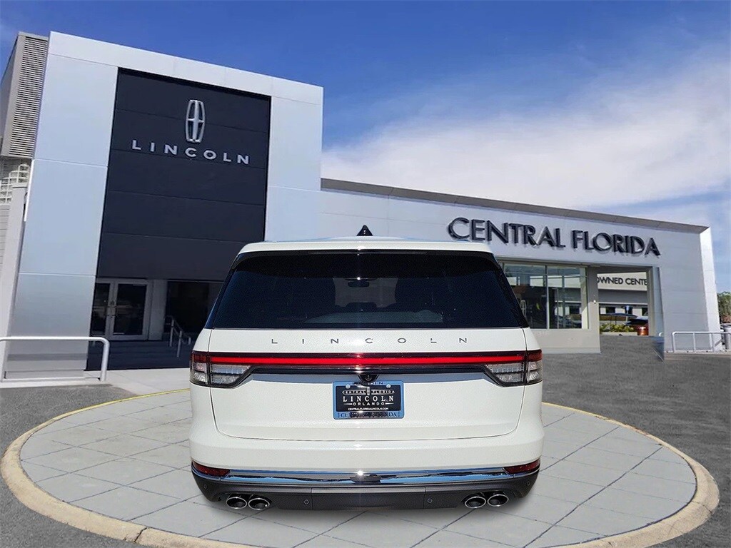 2025 Lincoln Aviator Reserve photo 4