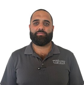 Staff member William Acosta from ID_733437ce0dfa