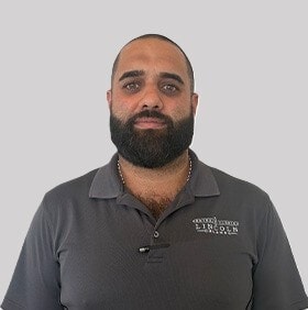 Staff member William Acosta from ID_733437ce0dfa