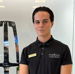 Staff member Ramon Ortiz-Ferris from ID_733437ce0dfa