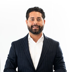 Staff member Zacky Meraou from ID_ca46d008d4c0