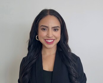 Staff member Melanie Baez from ID_abd5d8