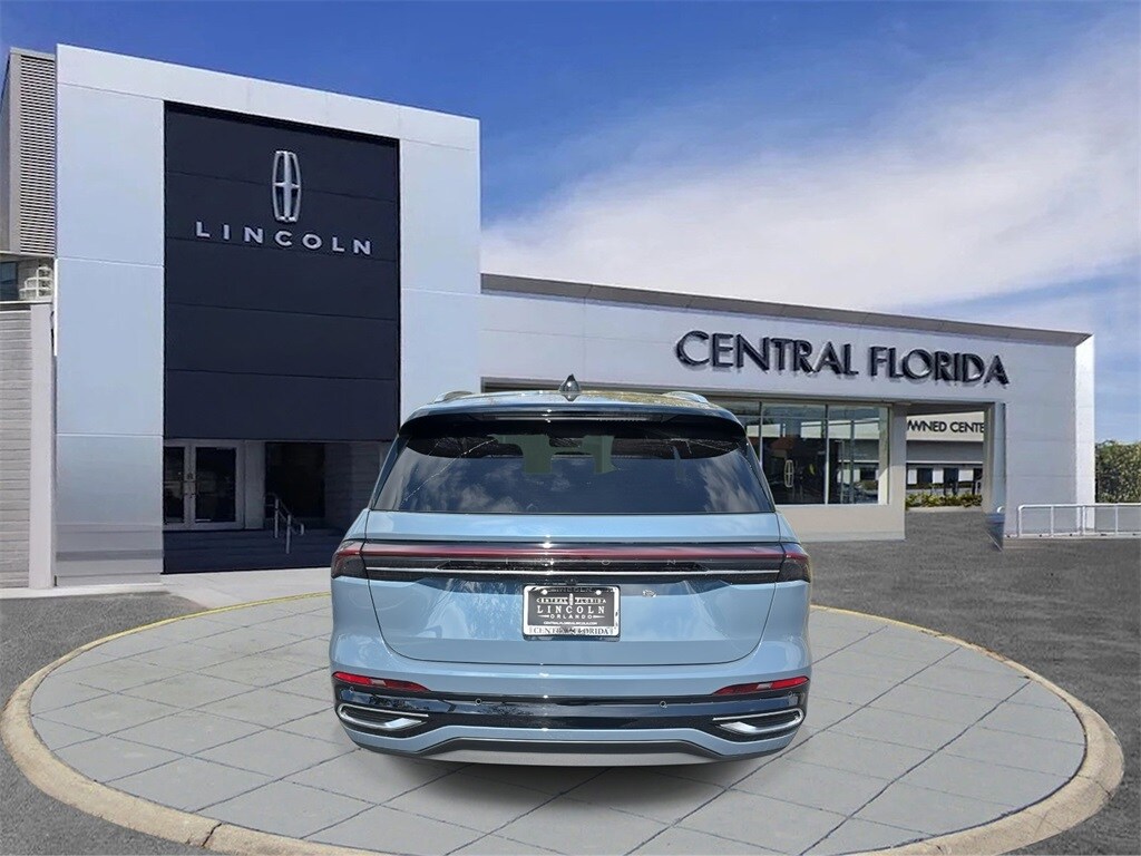 2025 Lincoln Nautilus Reserve photo 4