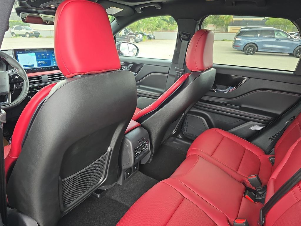 2025 Lincoln Corsair Grand Touring - Photo 11