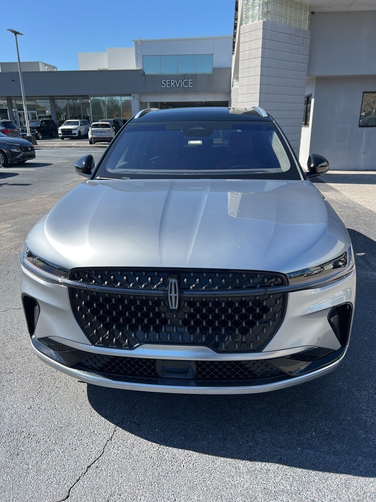 2024 Lincoln Nautilus Black Label photo 4