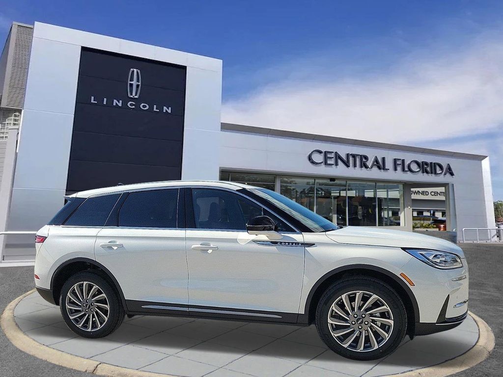 New 2025 Lincoln Corsair Reserve SUV