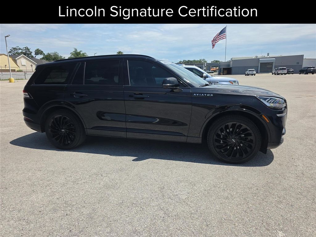 2023 Lincoln Aviator Reserve RWD's photo