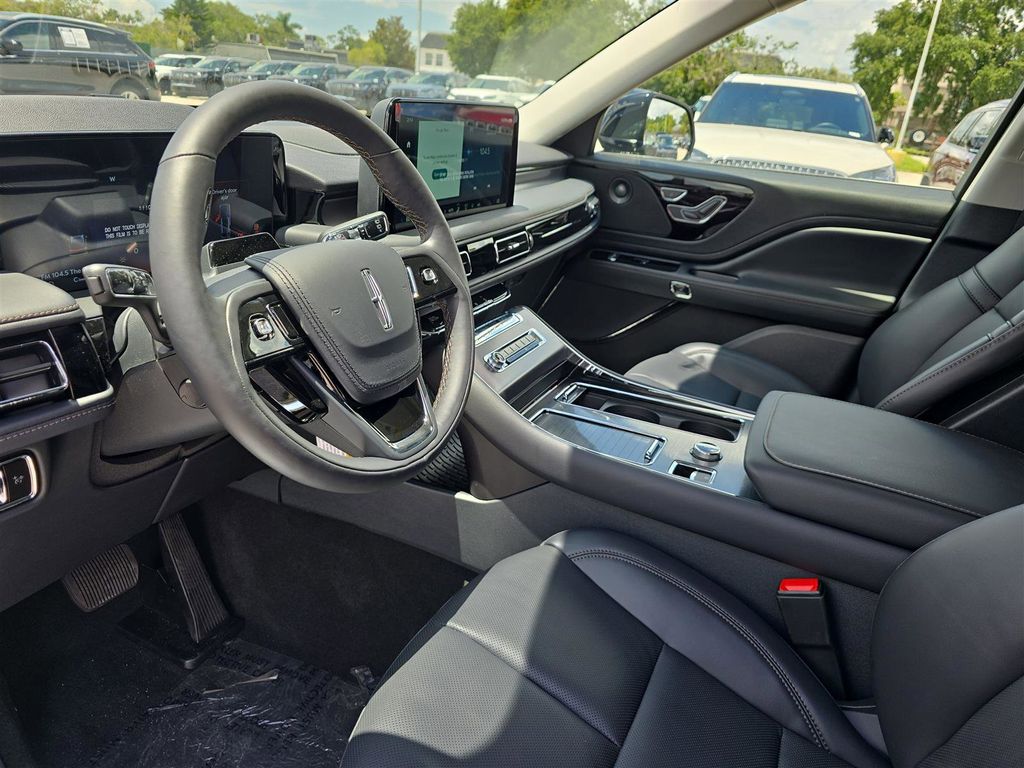 2025 Lincoln Aviator Premiere - Photo 19