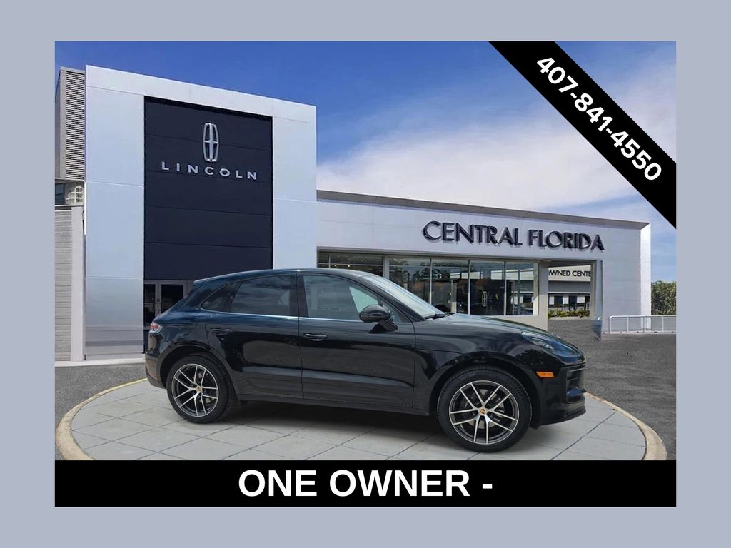 2023 Porsche Macan Base