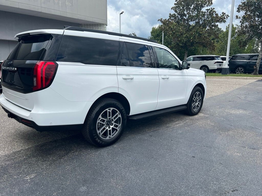Used 2025 Ford Expedition Active SUV