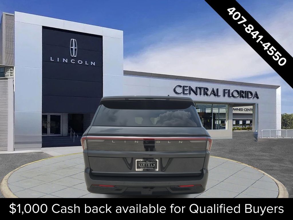 2025 Lincoln Navigator Black Label photo 3