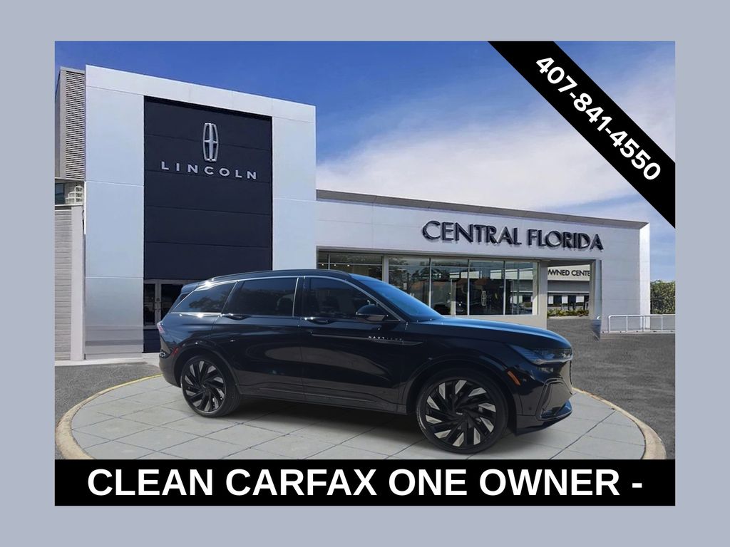 2024 Lincoln Nautilus Black Label's photo