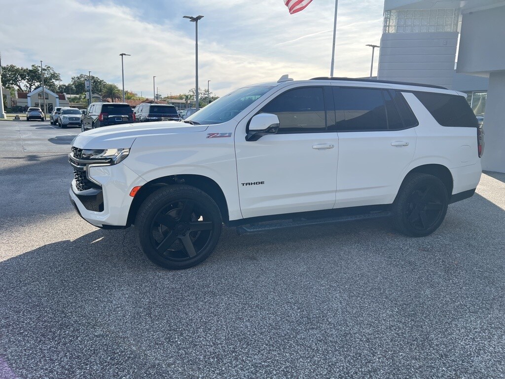 2021 Chevrolet Tahoe Z71 photo 3
