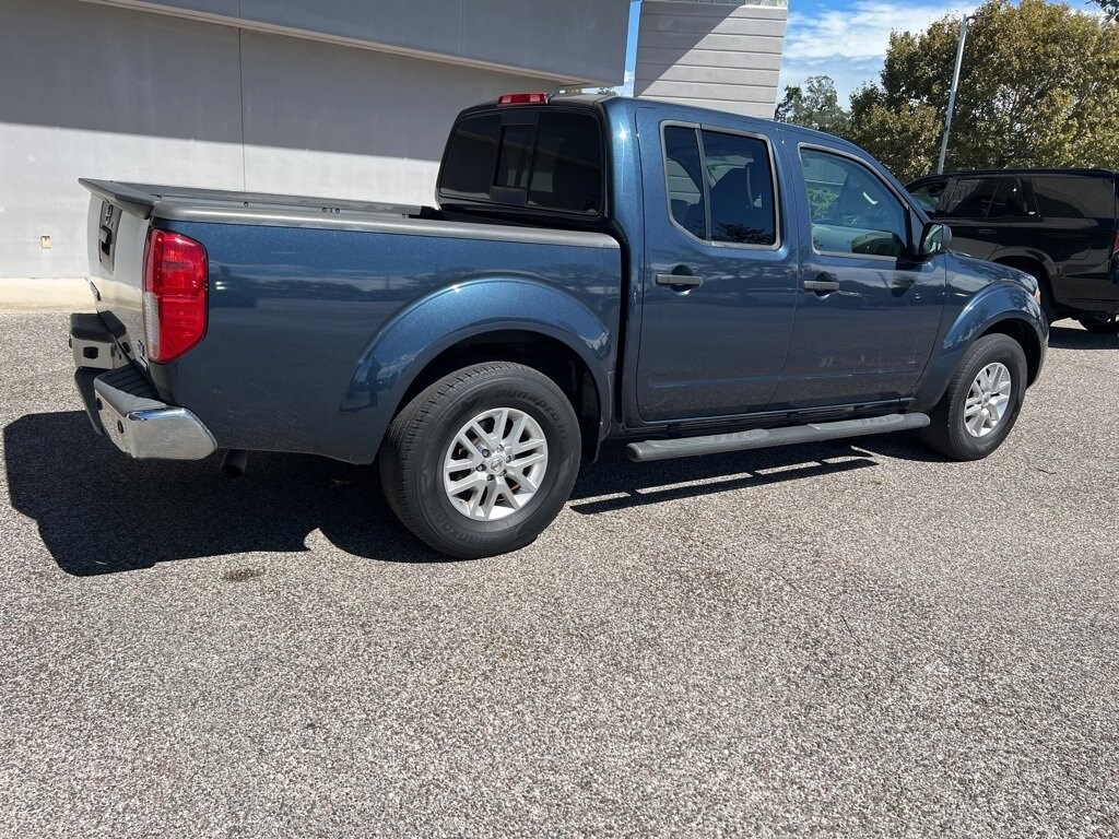 2019 Nissan Frontier SV photo 2