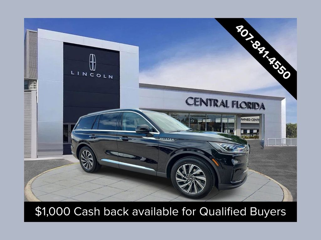 2026 Lincoln Aviator Premiere RWD's photo